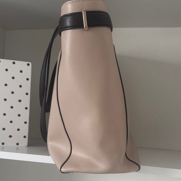 Kate Spade Bundle- Tan and Black Tote and Kate Spade Notebook - Picture 6 of 15